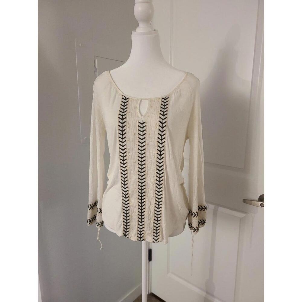 Boho Embroidered Keyhole Tunic